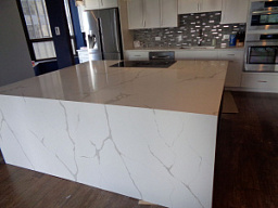 Столешница из кварцевого камня Caesarstone 5143 White Attica